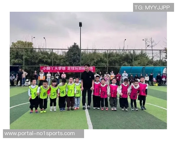 趣味足球玩具图片展示让孩子们尽情享受快乐的运动时光 趣味足球玩具图片展示让孩子们尽情享受快乐的运动时光